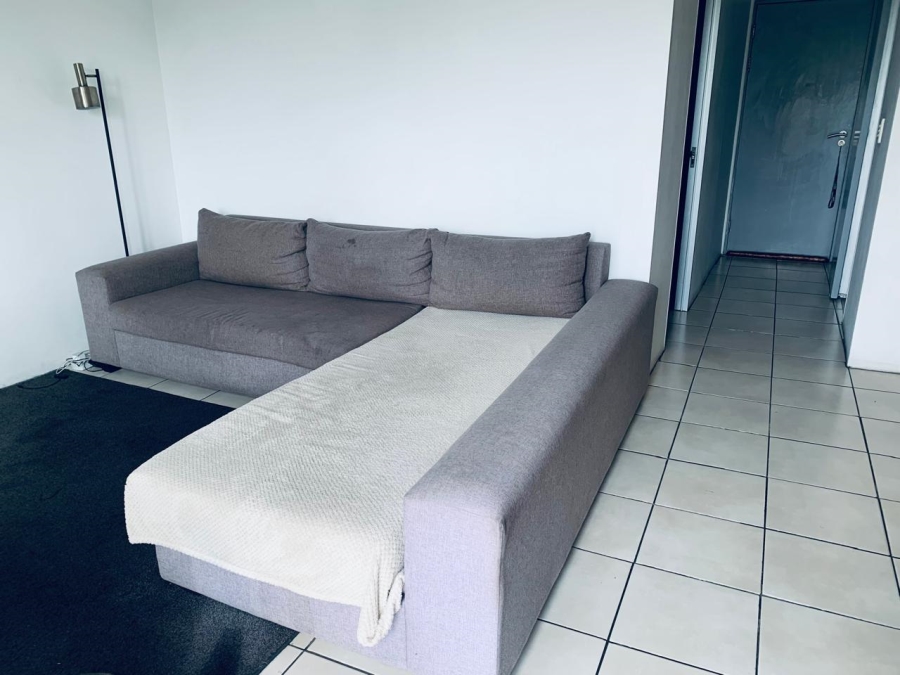 To Let 1 Bedroom Property for Rent in Zonnebloem Western Cape